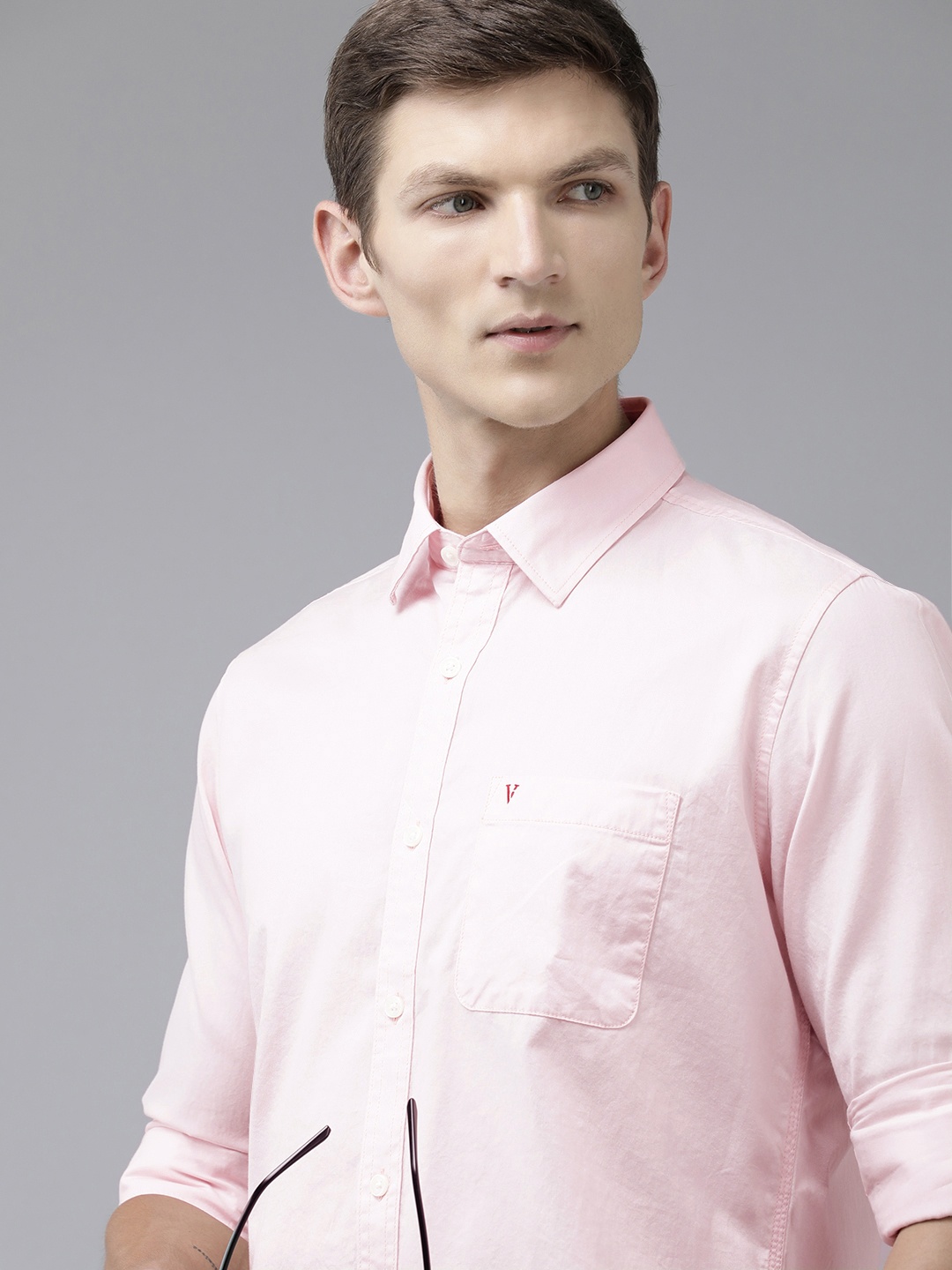 

Van Heusen Sport Men Pure Cotton Slim Fit Opaque Casual Shirt, Pink