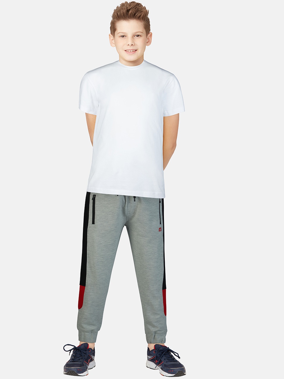 

Gini and Jony Boys Grey Solid Cotton Joggers