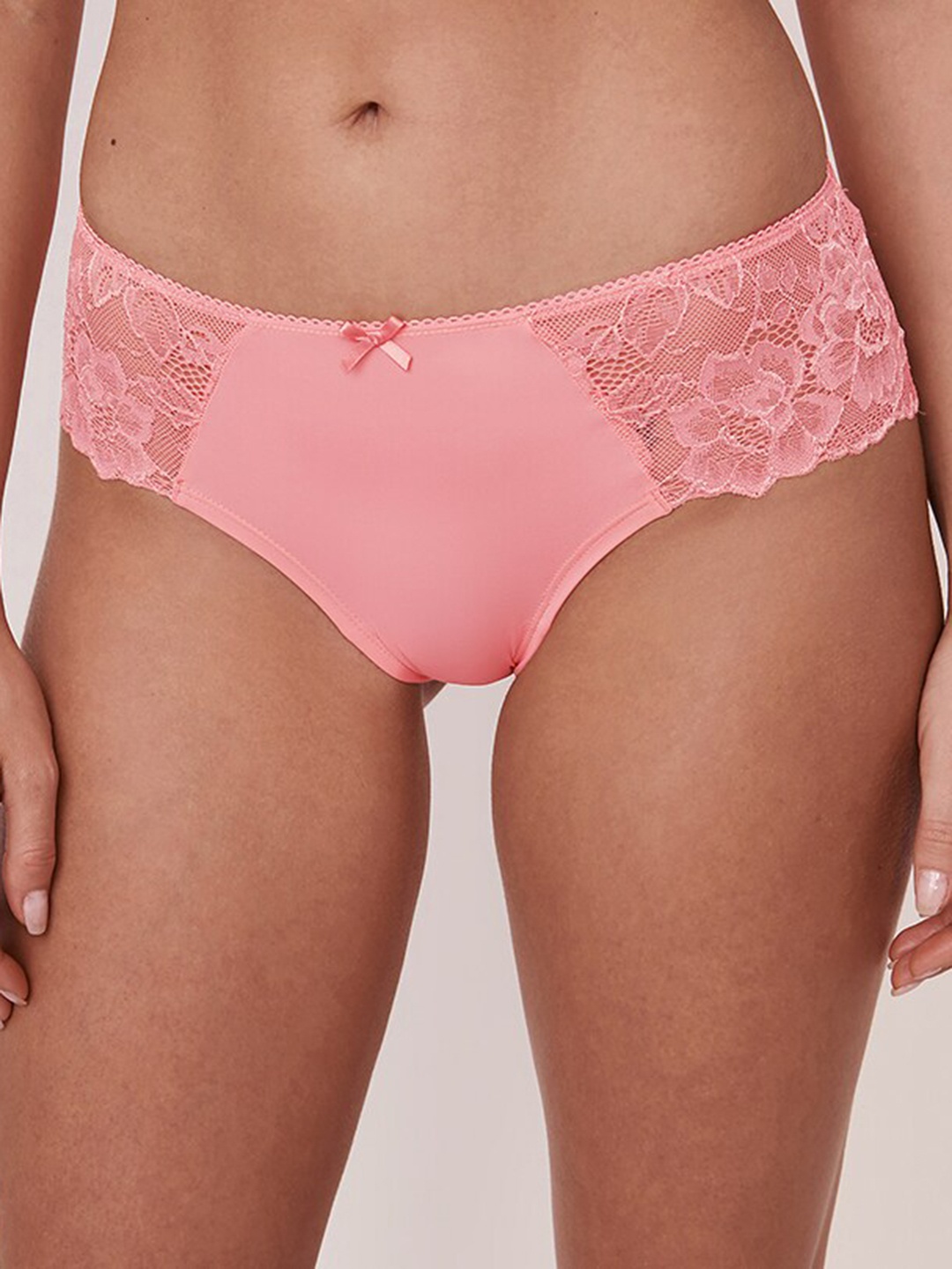 

La Vie en Rose Women Self Design Mid-Rise Lace Hipster Briefs, Pink