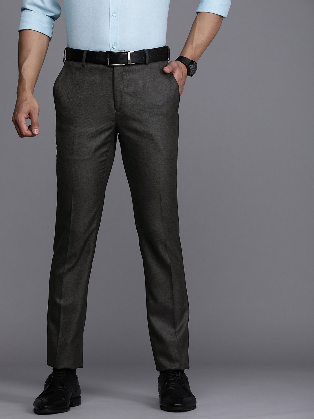 

Raymond Men Charcoal Grey Textured Slim Fit Formal Trousers