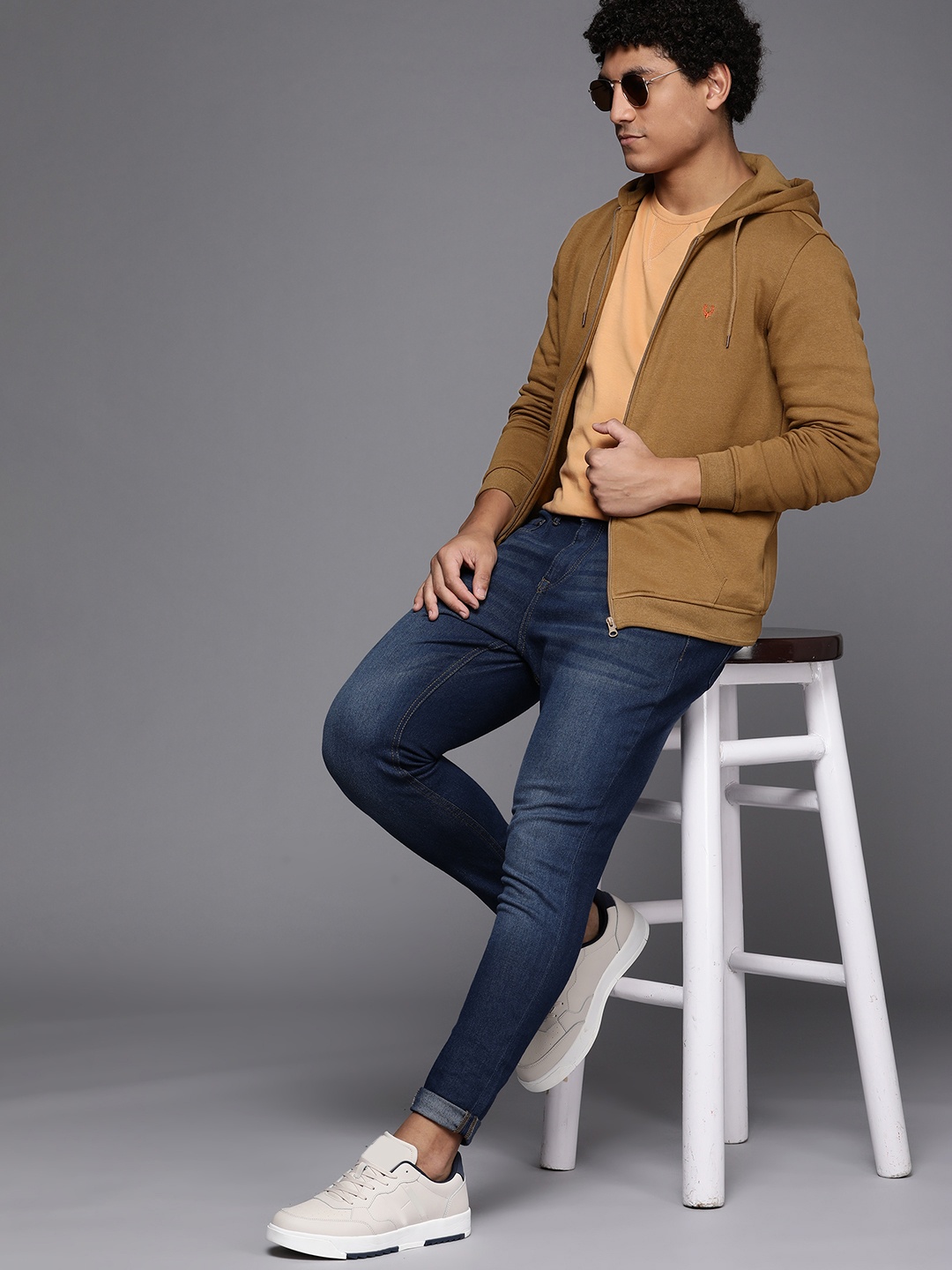 

Allen Solly Men Brown Hooded Knitted Sweatshirt