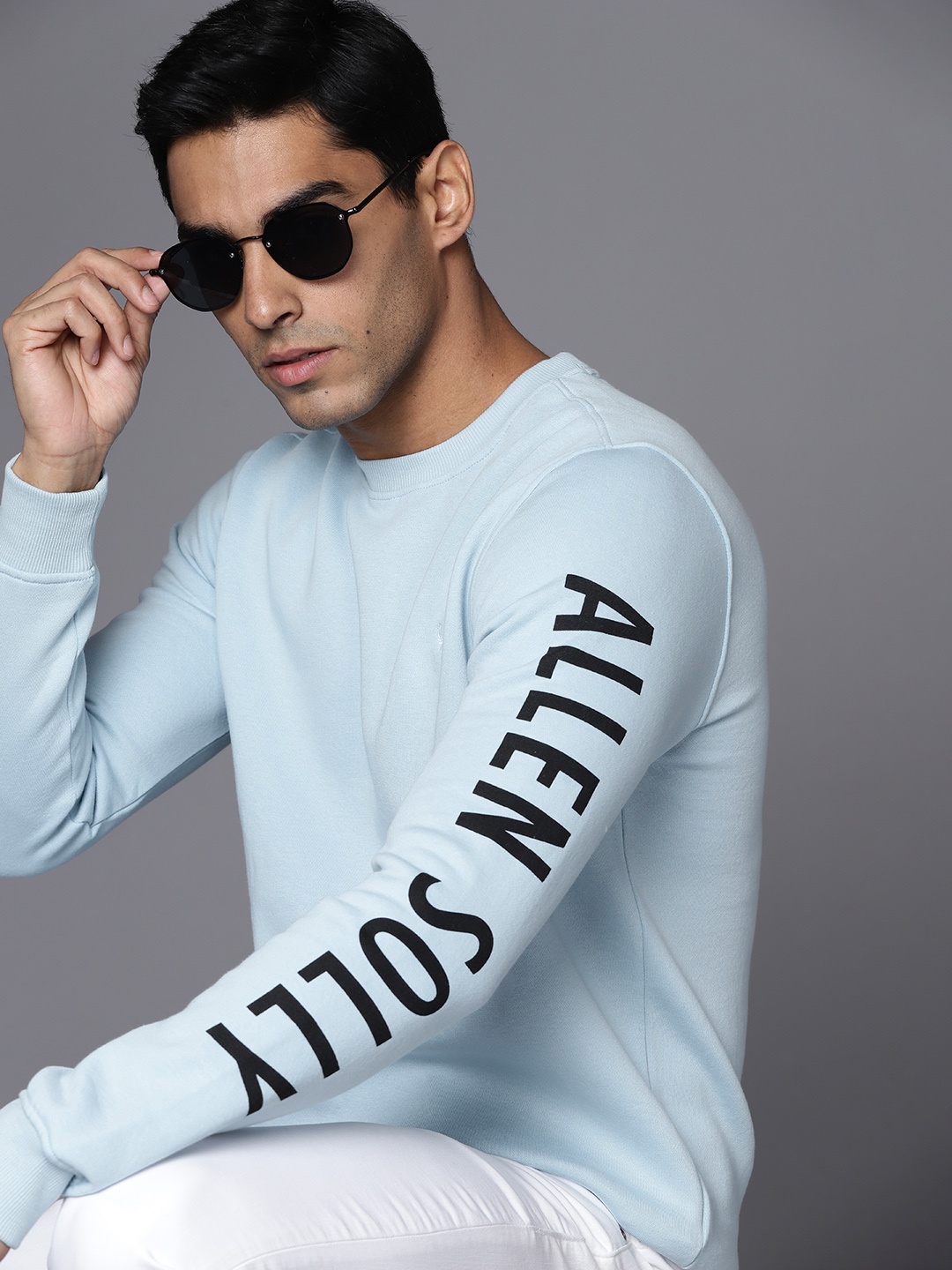 

Allen Solly Men Blue Solid Sweatshirt