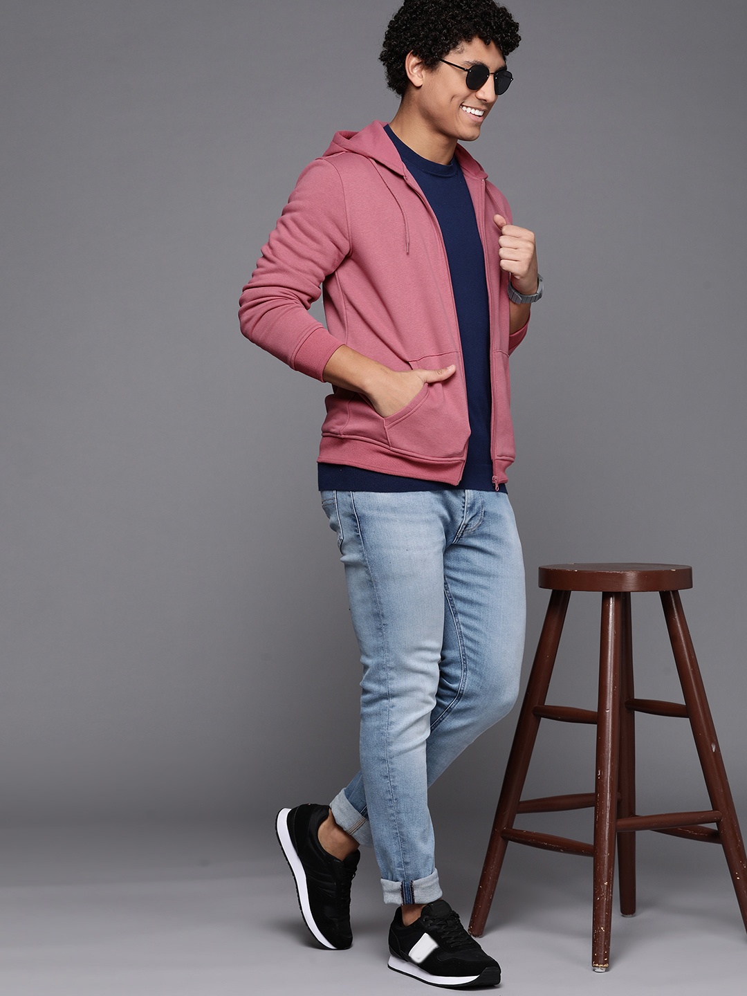 

Allen Solly Men Pink Solid Hooded Sweatshirt