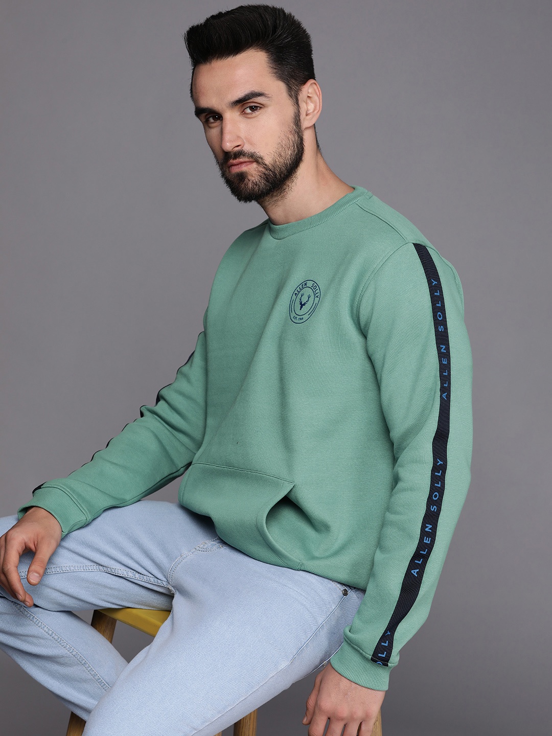 

Allen Solly Men Green Brand Logo Printed Applique Sweatshirt