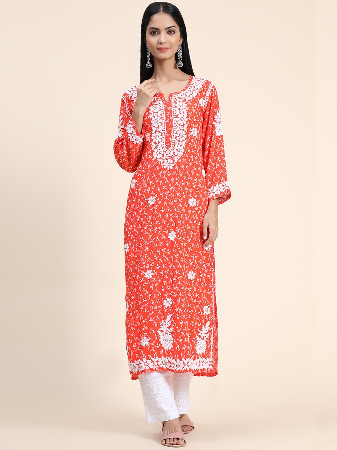 

HOUSE OF KARI Women Red & White Floral Printed & Thread Work Kurta