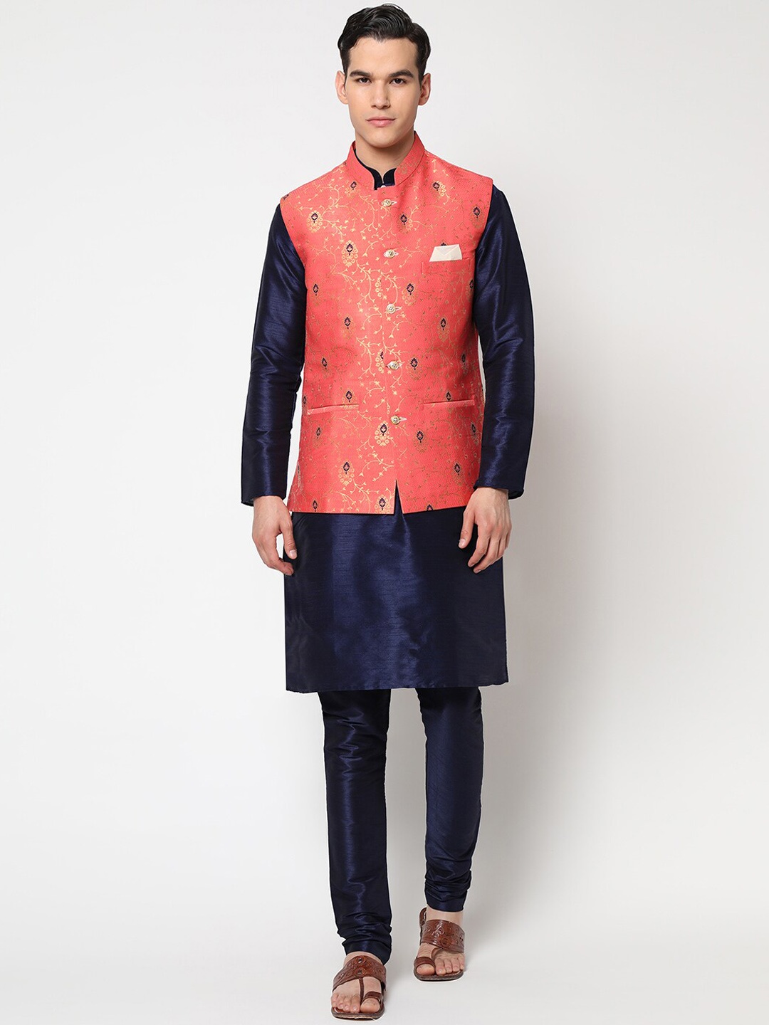 

GoStyle Men Blue Kurta with Churidar & With Nehru Jacket