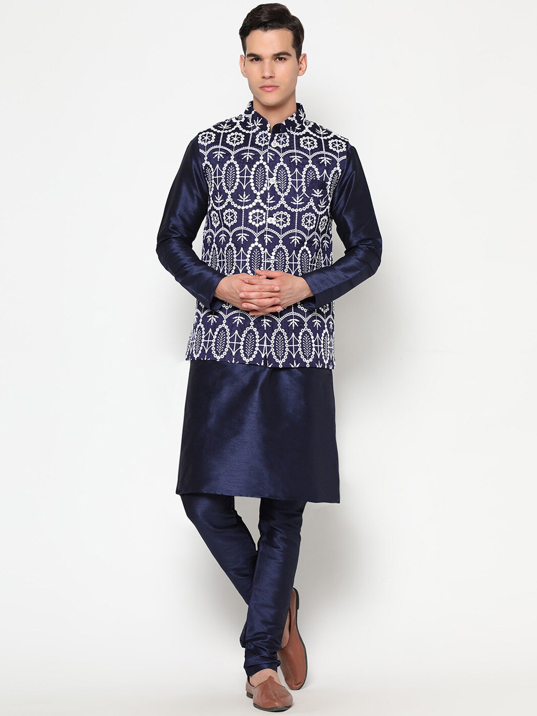 

GoStyle Men Blue Kurta with Churidar & With Nehru Jacket