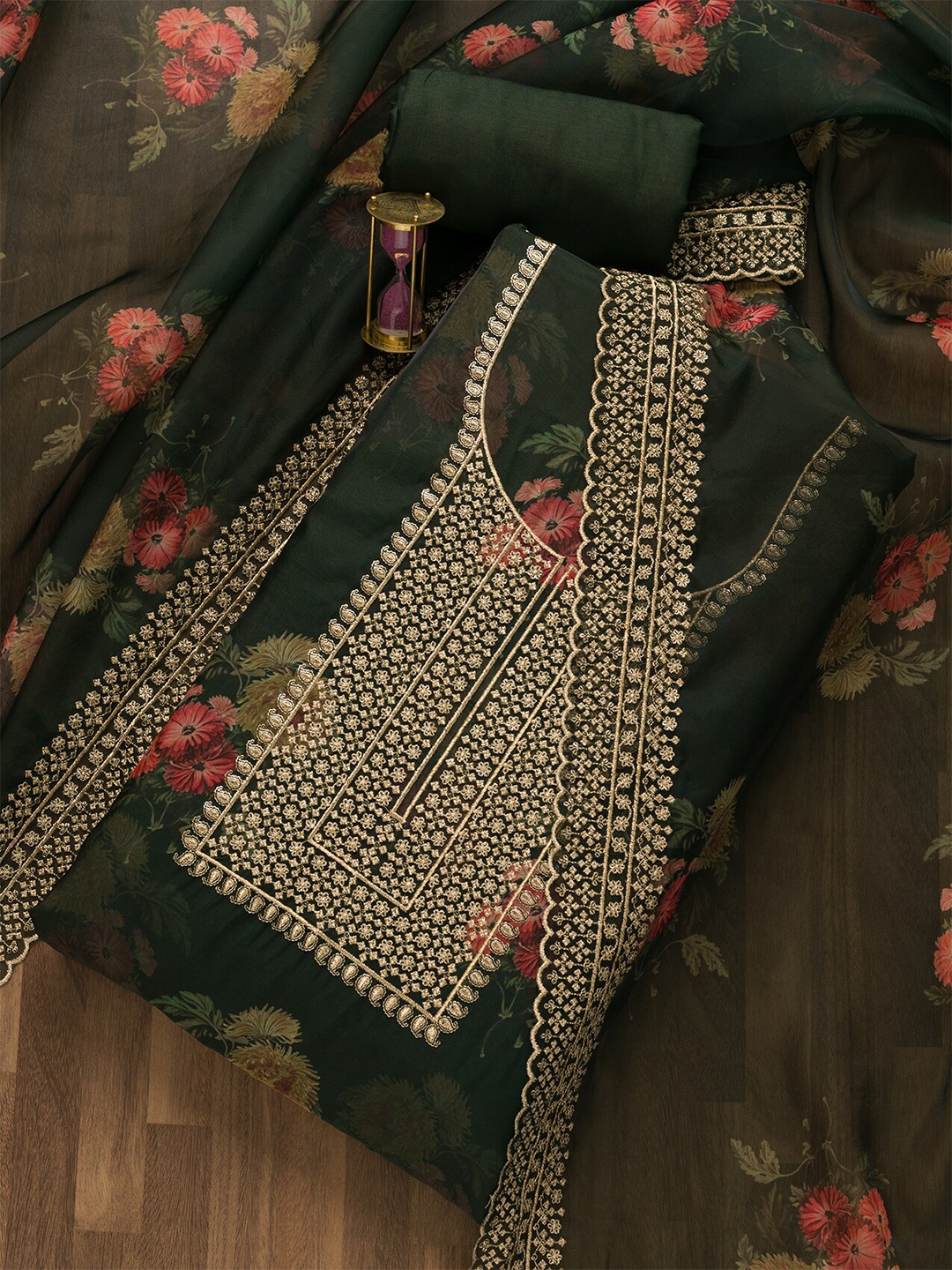 

Koskii Green & Pink Printed Unstitched Dress Material