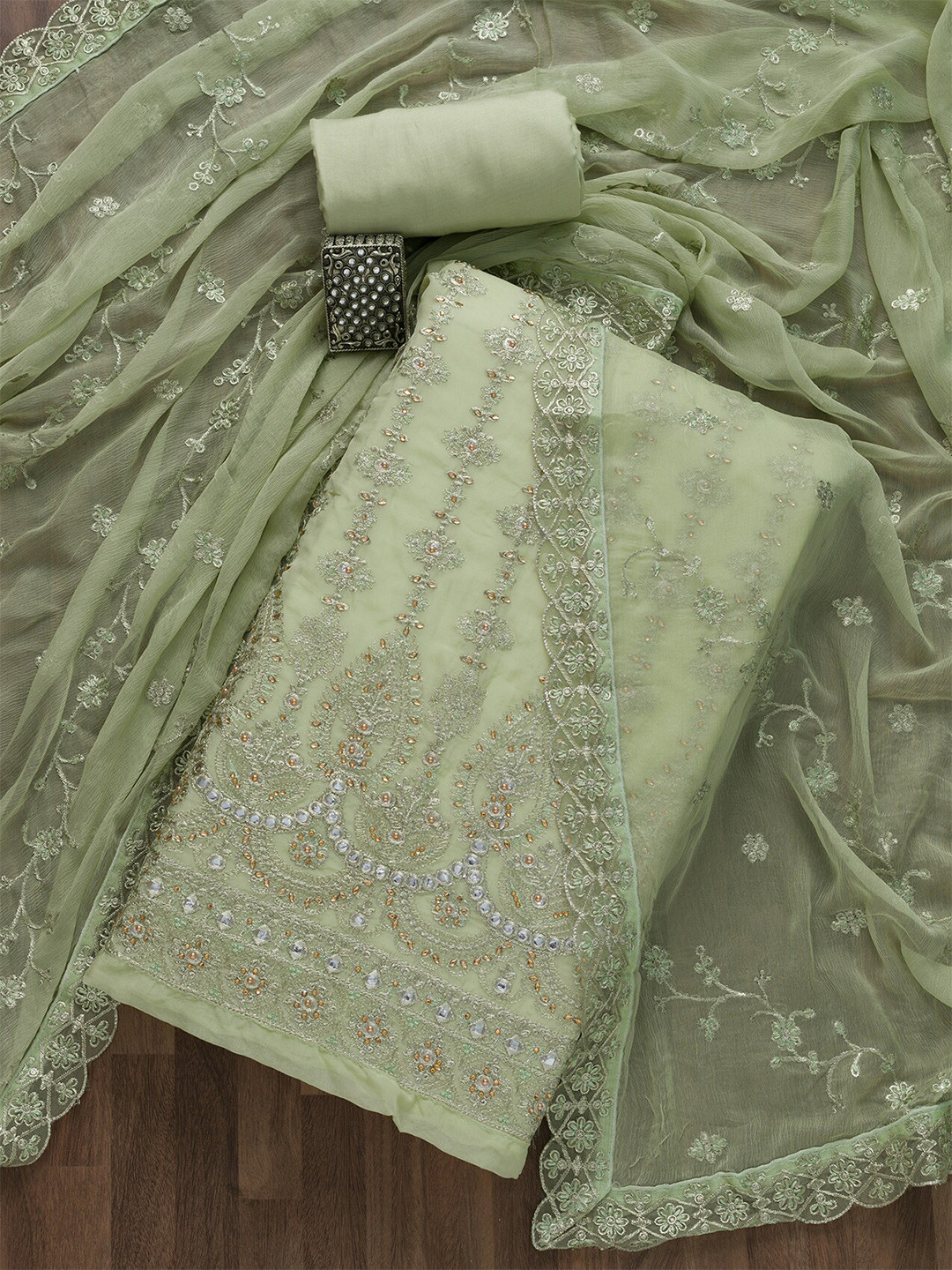 

Koskii Women Green & Silver-Toned Embroidered Unstitched Dress Material