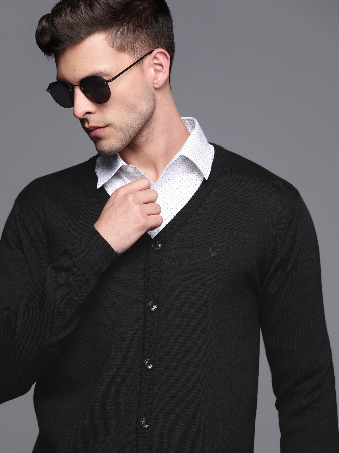 

Allen Solly Men Black Solid Cardigan