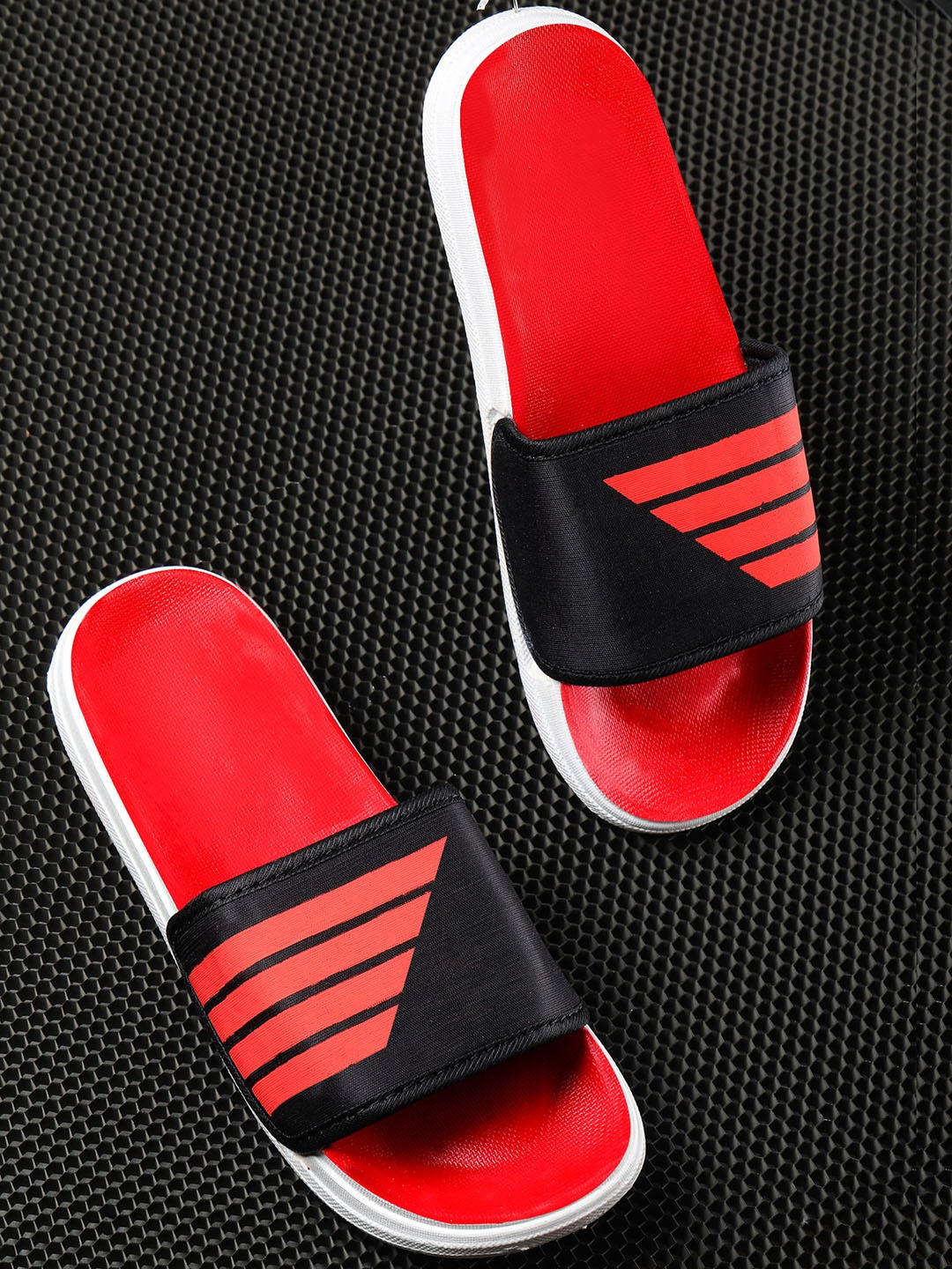 

Footox Men Red & Black Printed Flip Flop Sliders