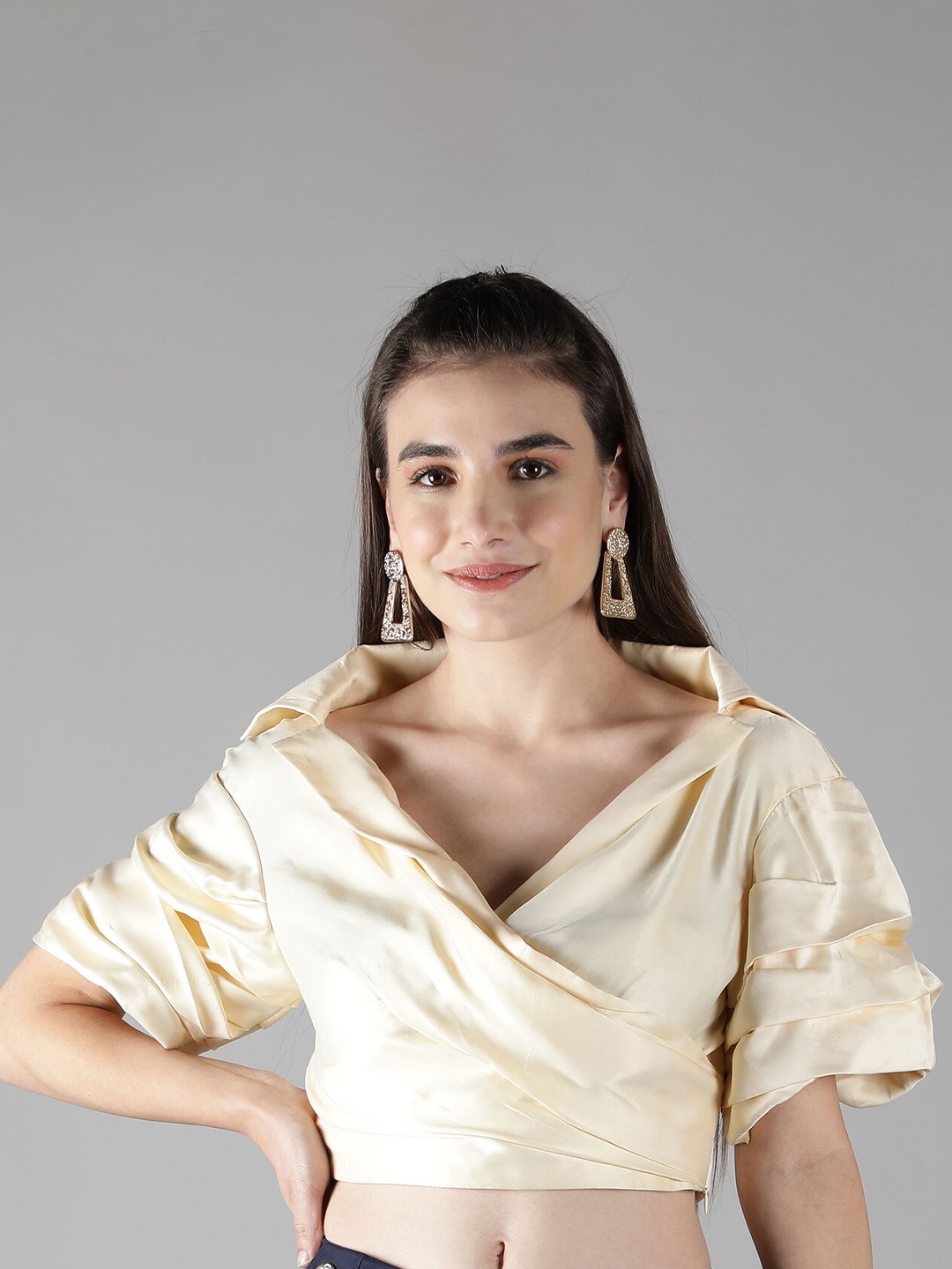

SHABERRY Women Off White Solid Wrap Crop Top