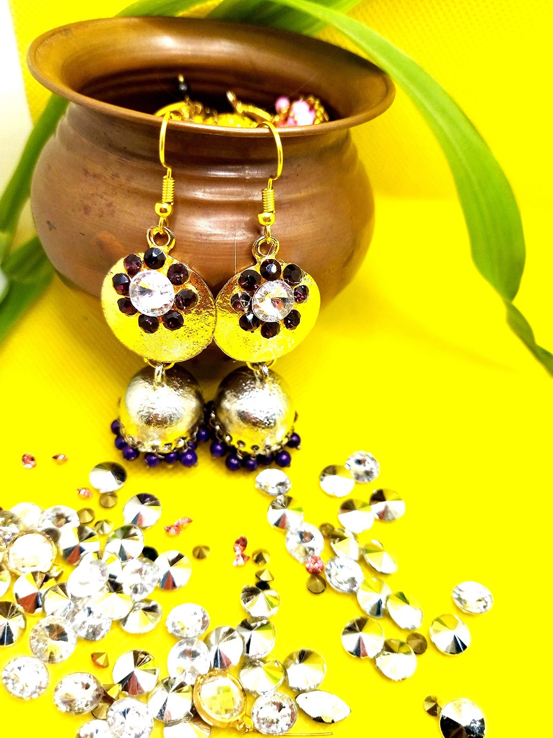 

Kshitij Jewels Navy Blue Circular Drop Earrings