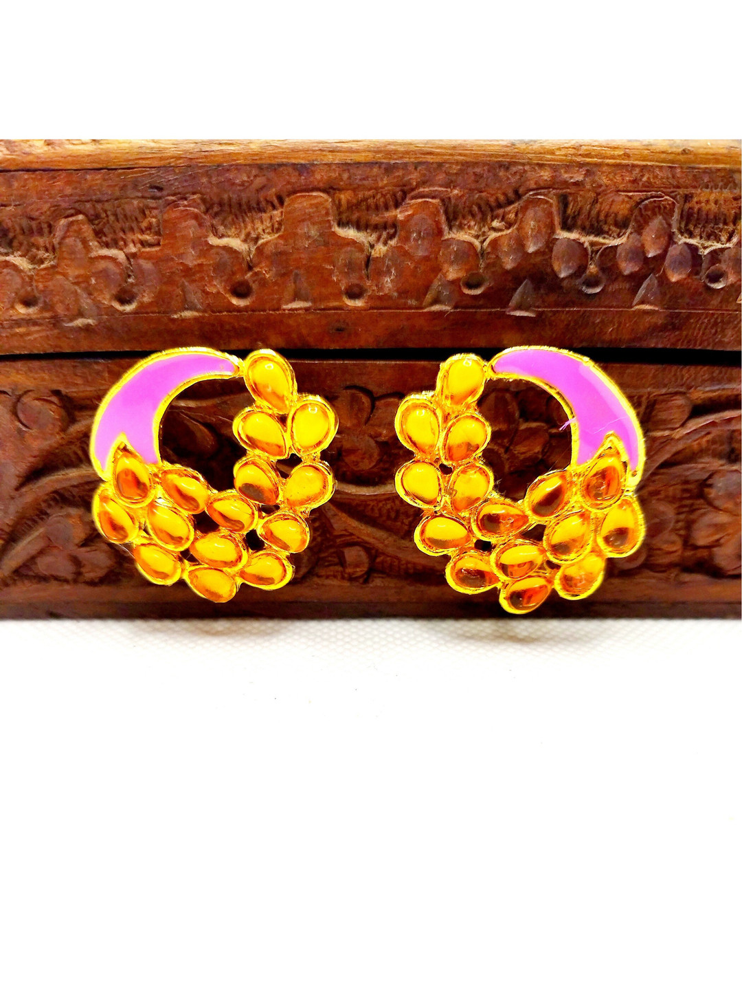 

Kshitij Jewels Women Pink Peacock Shaped Studs Earrings