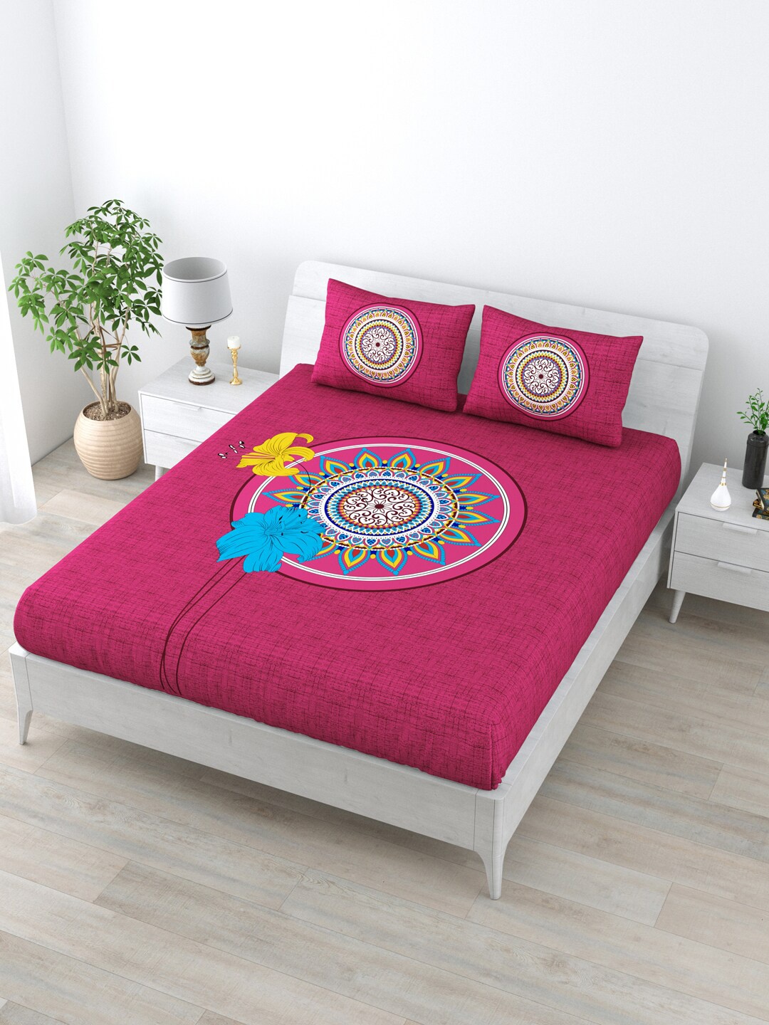 

LIVING ROOTS Pink & Blue Ethnic Motifs Cotton 144 TC Queen Bedsheet with 2 Pillow Covers