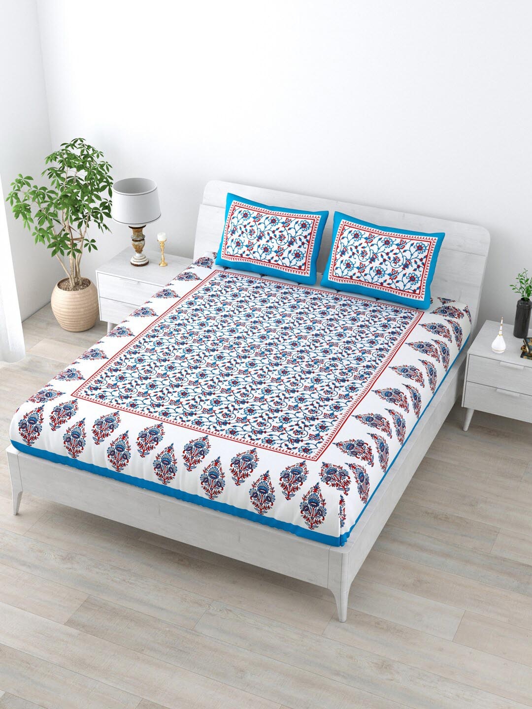 

LIVING ROOTS 140 TC White & Blue Floral Queen Bedsheet with 2 Pillow Covers