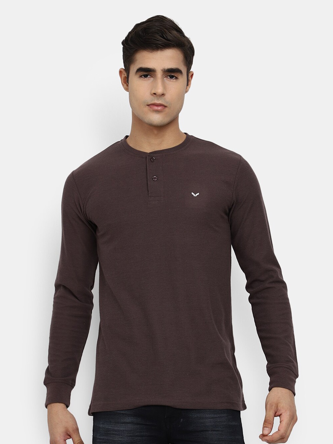 

V-Mart Men Maroon Henley Neck T-shirt