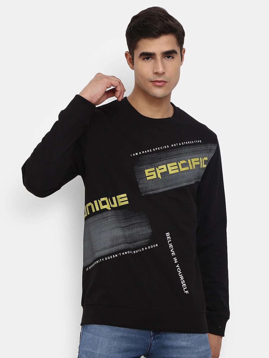 

V-Mart Men Black Typography Printed T-shirt