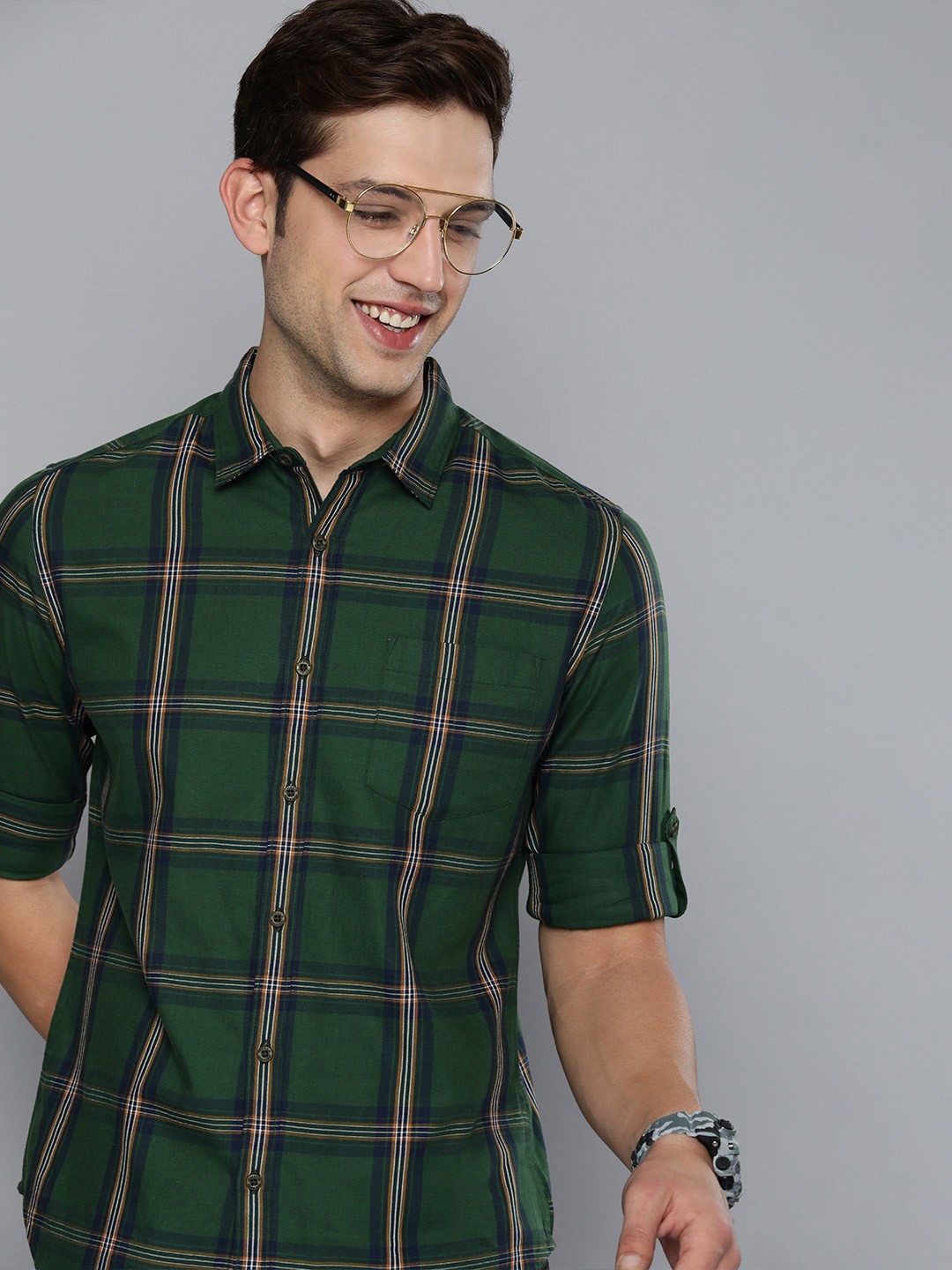 

HERE&NOW Men Olive Green Slim Fit Checked Casual Shirt