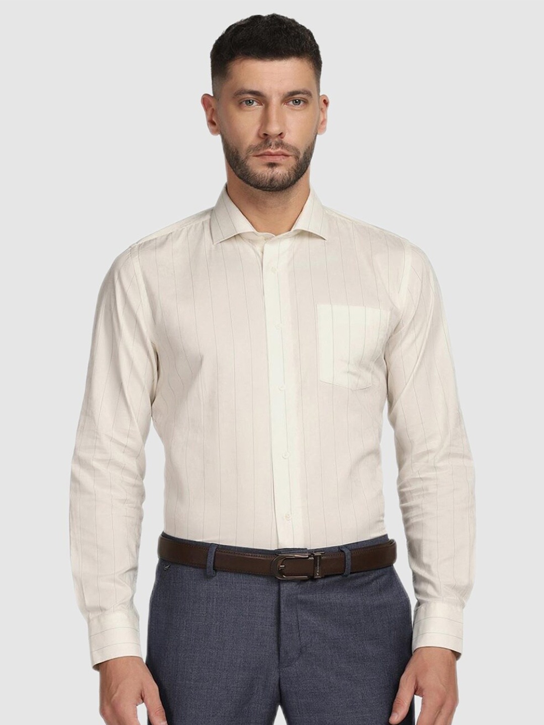 

Blackberrys Men White Slim Fit Striped Cotton Formal Shirt