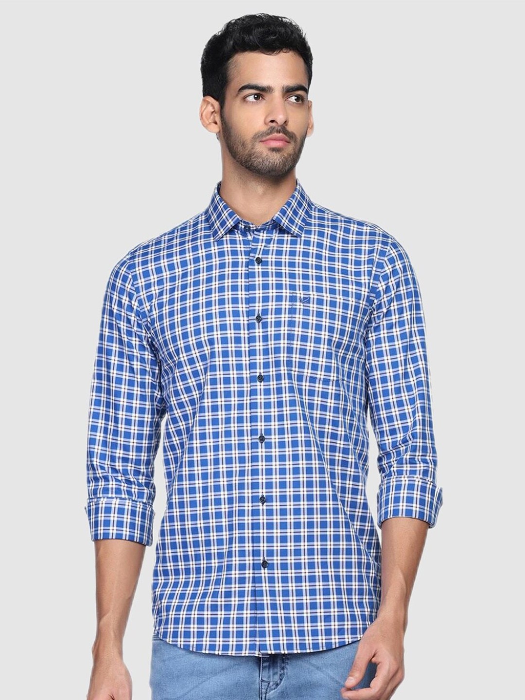 

Blackberrys Men Blue Slim Fit Checked Cotton Casual Shirt
