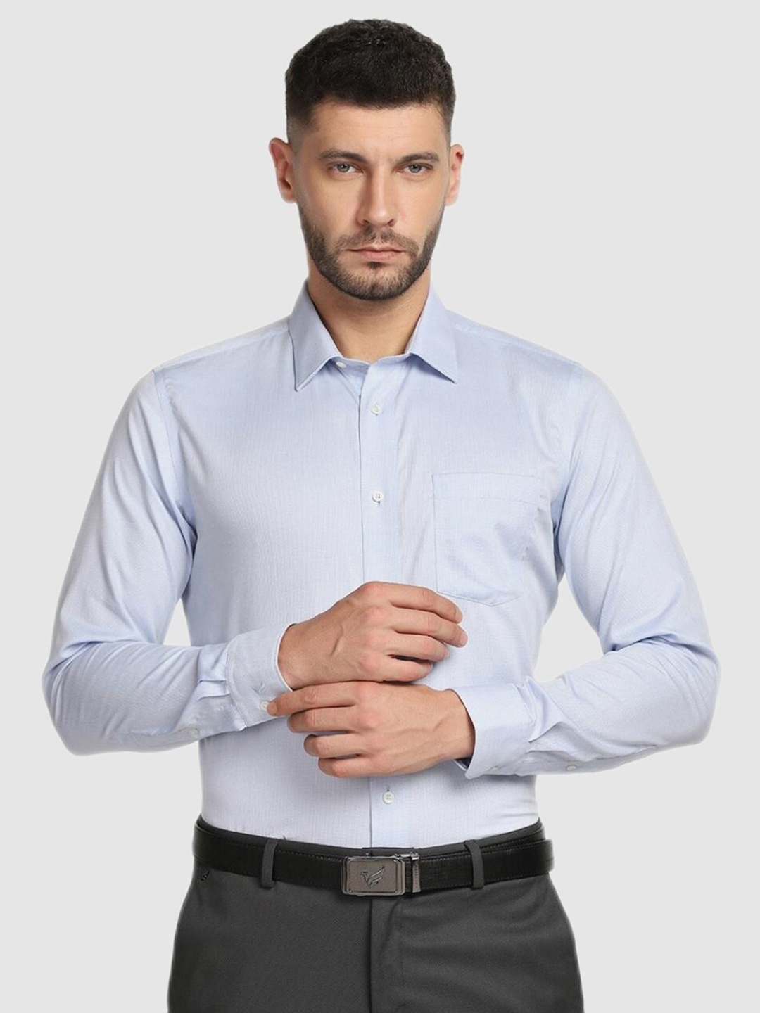 

Blackberrys Men Textured Formal Slim Fit Wrinkle-Resistant Shirt, Blue