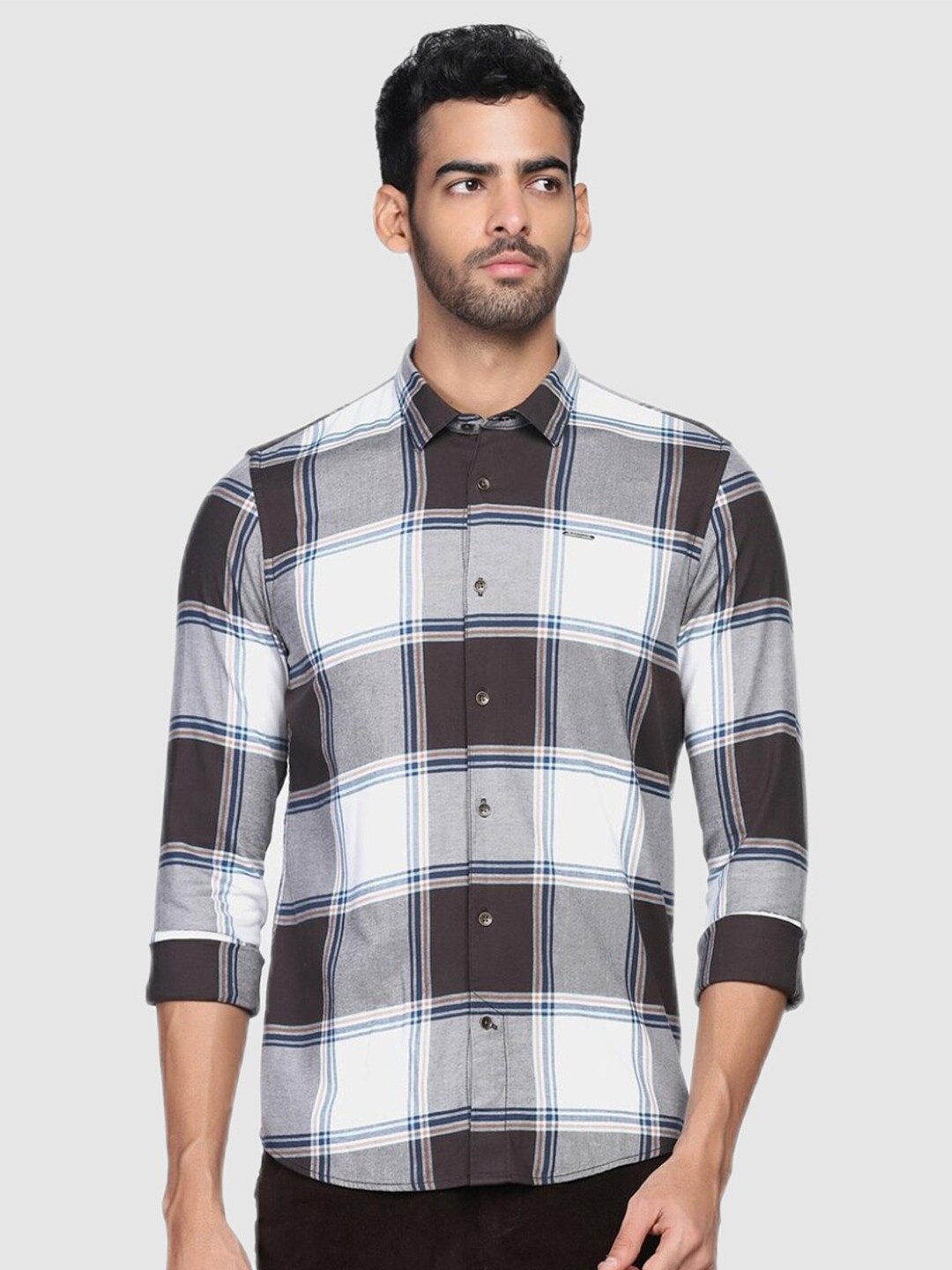 

Blackberrys Men Brown & White Slim Fit Checked Casual Shirt