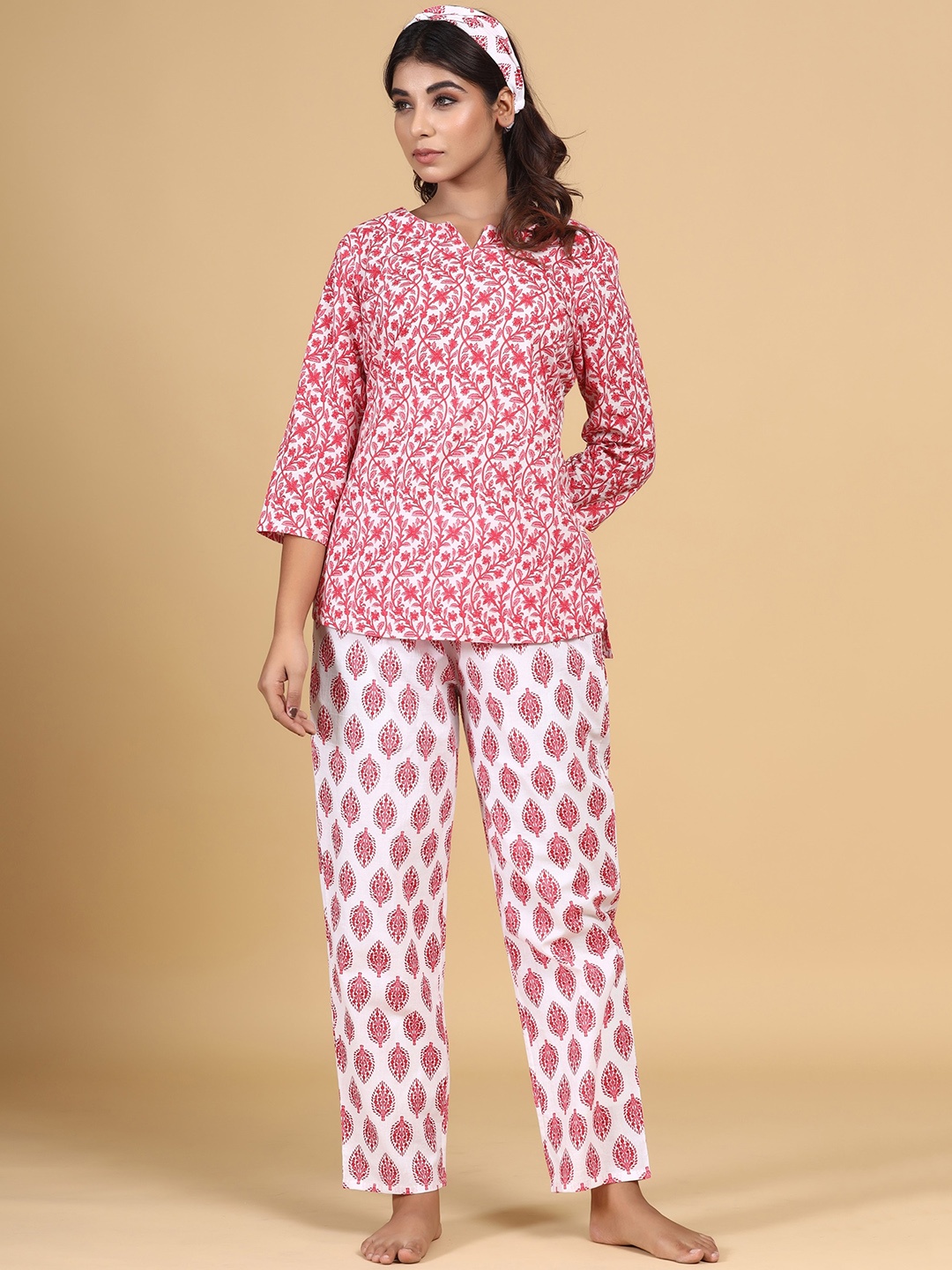 

mirari Women Pink & White Printed Night suit