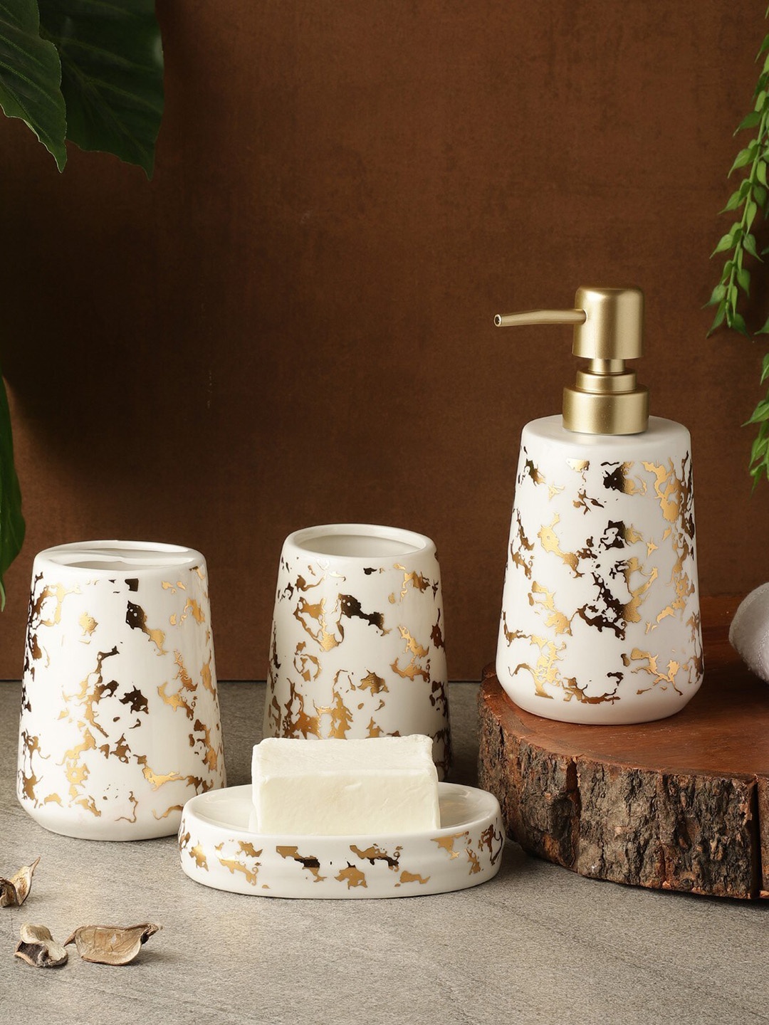 

The Decor Mart Set of 4 White & Gold-Toned Printed Bathroom Accessories
