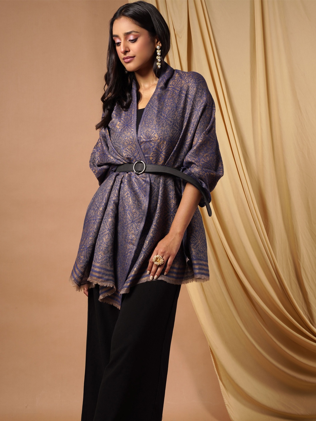 

Pashmoda Women Blue & Grey Woven Design Fine Cashmere Woolen Shawl