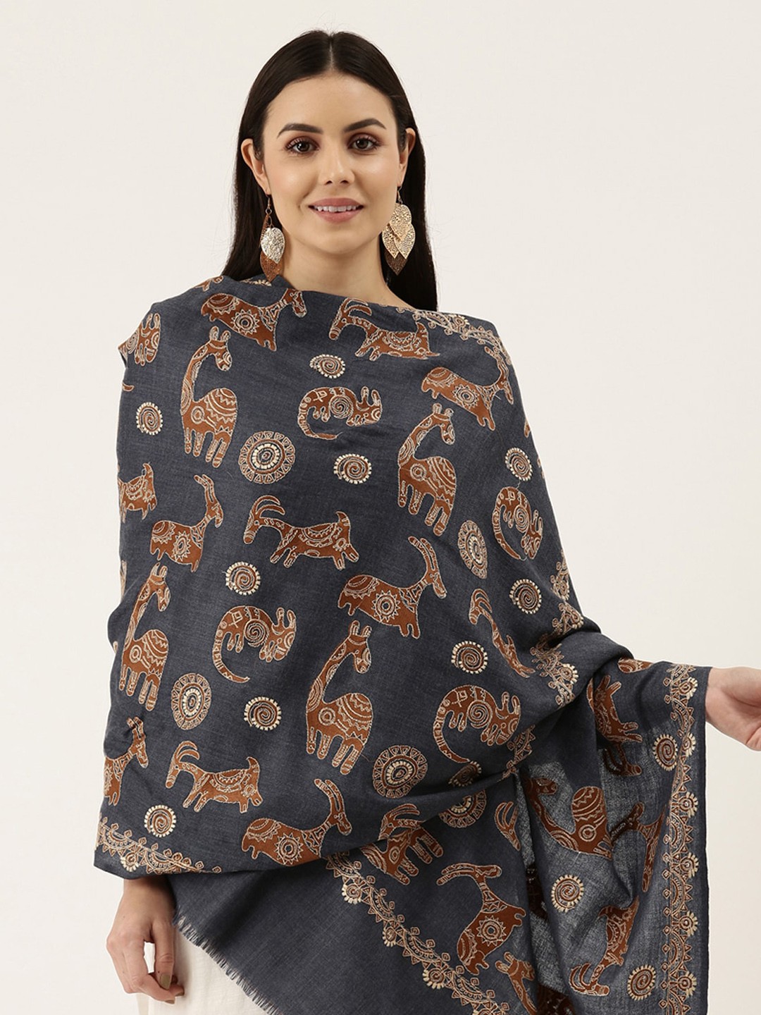 

Pashmoda Women Blue Embroidered Woolen Shawl