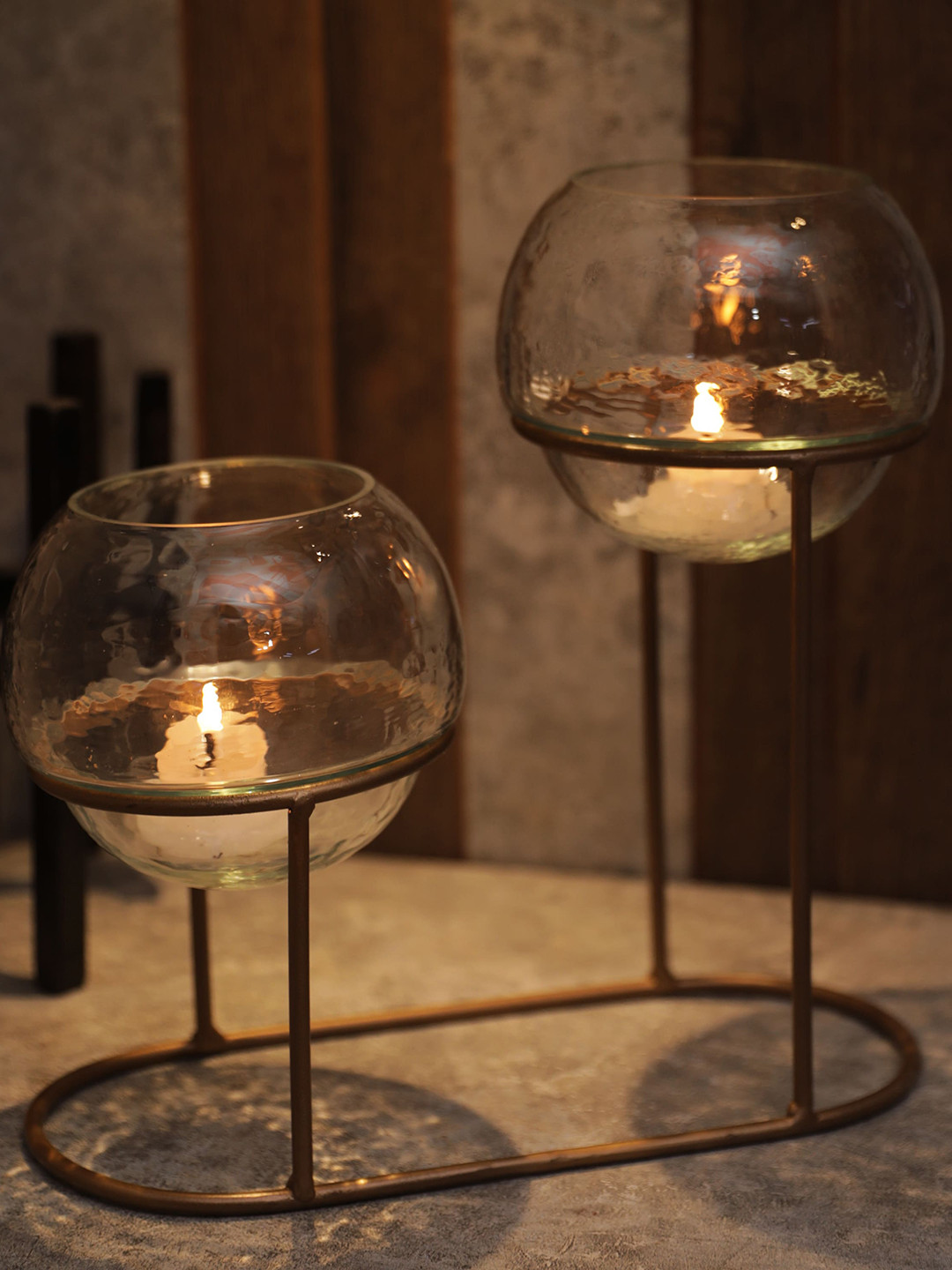 

AWAAS DECOR Set Of 2 Golden & Transparent Solid Candle Holders