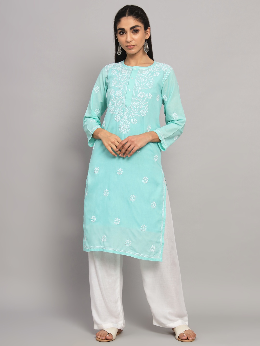 

PARAMOUNT CHIKAN Women Hand Embroidered Green Floral Cotton Chikankari Kurta