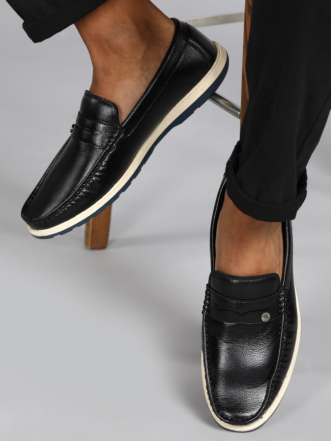 

Buckaroo Men Black Leather Loafers