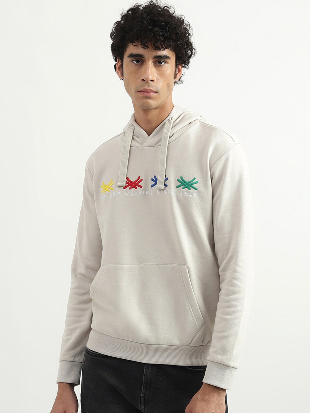 

United Colors of Benetton Men Off White Printed Hooded Sweatshirt