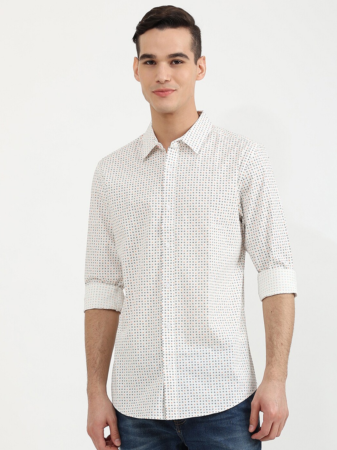 

United Colors of Benetton Men White Slim Fit Printed Casual Shirt