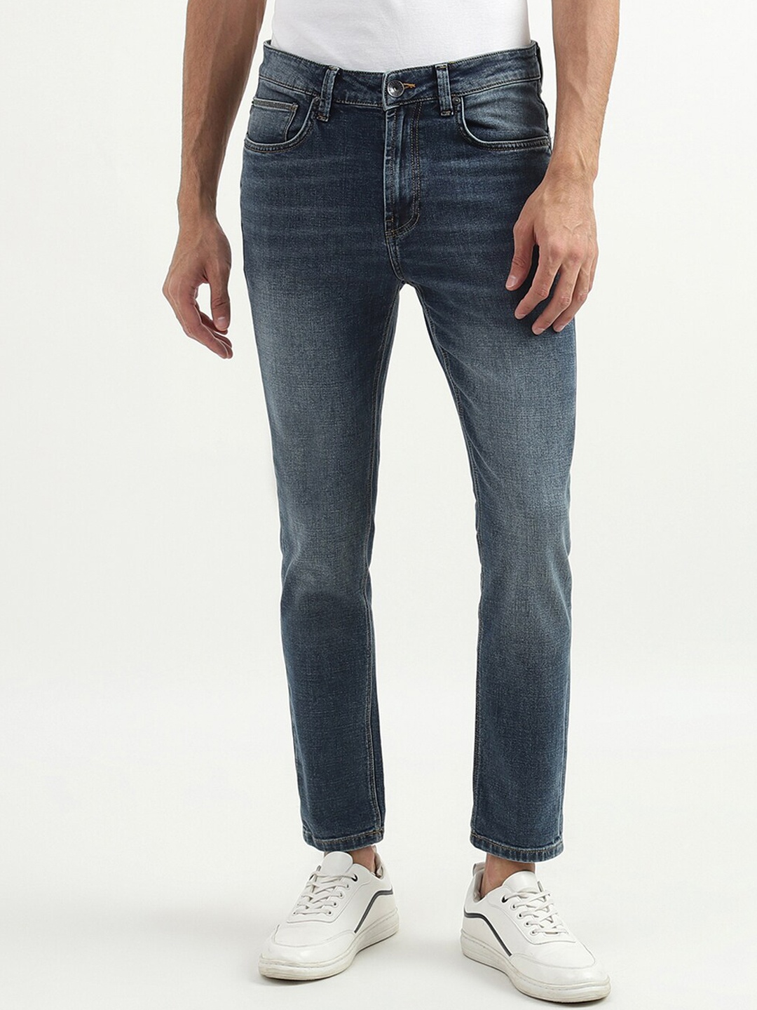

United Colors of Benetton Men Navy Blue Heavy Fade Regular Fit Jeans