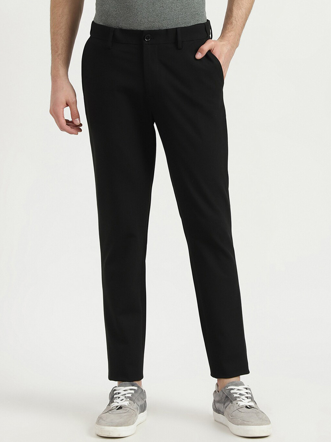 

United Colors of Benetton Men Black Slim Fit Chinos