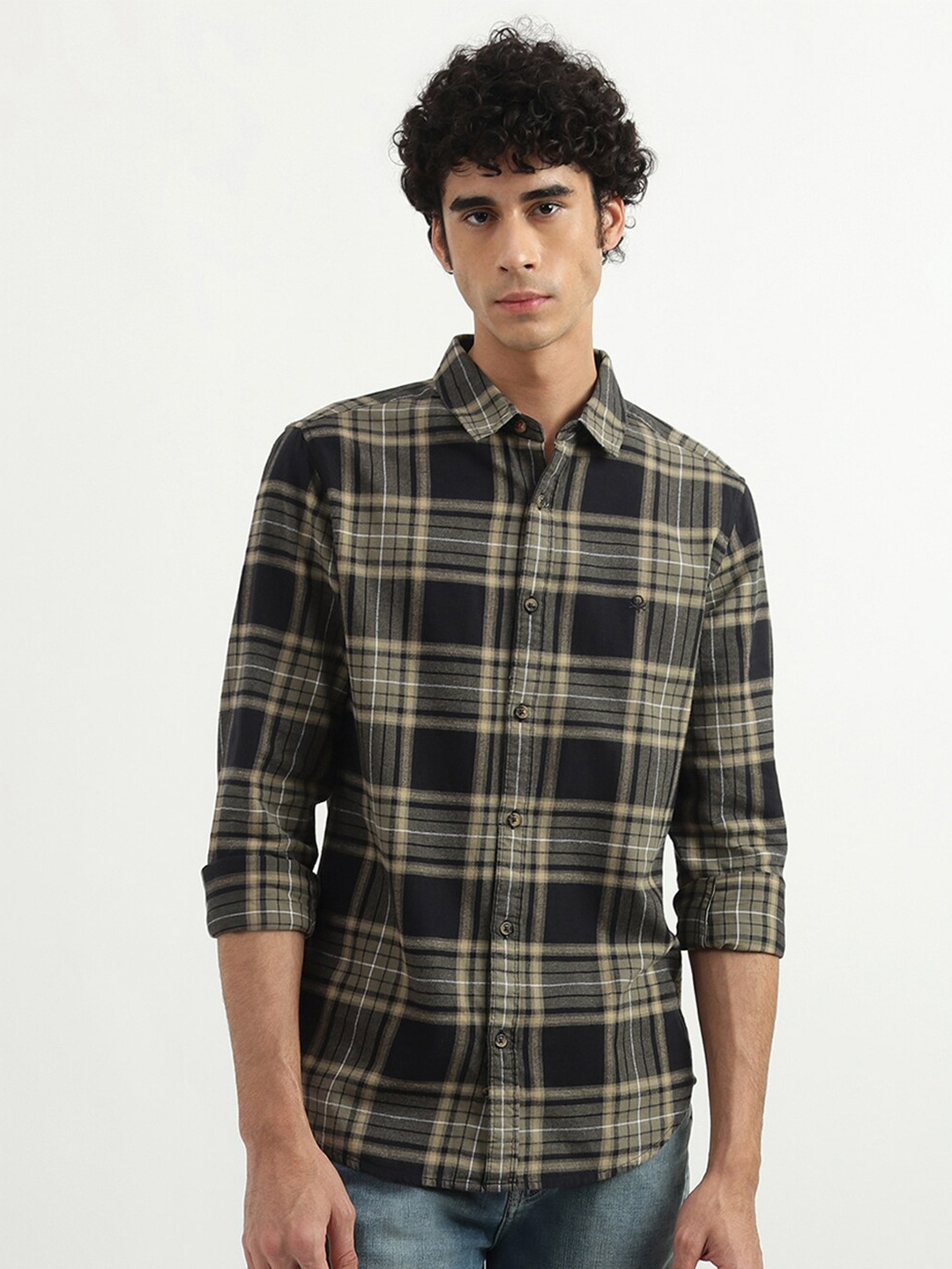 

United Colors of Benetton Men Black Slim Fit Tartan Checked Casual Cotton Shirt