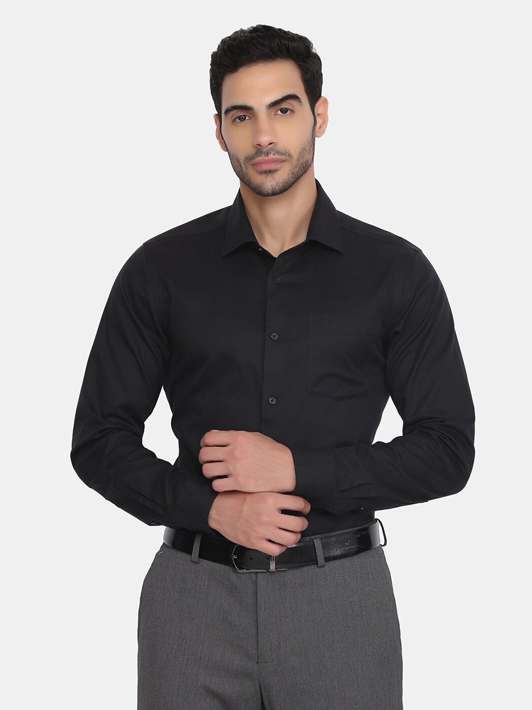 

Blackberrys Men Black Slim Fit Cotton Formal Shirt