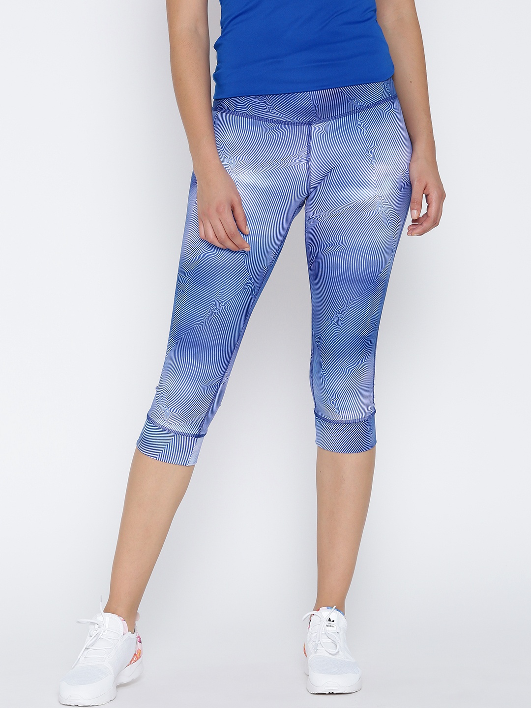 

Reebok Blue & White Lux Bold Tech Striped 3/4th Training Tights