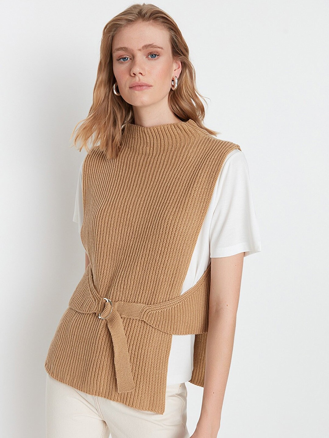 

Trendyol Women Camel Brown Ribbed Sweater Vest