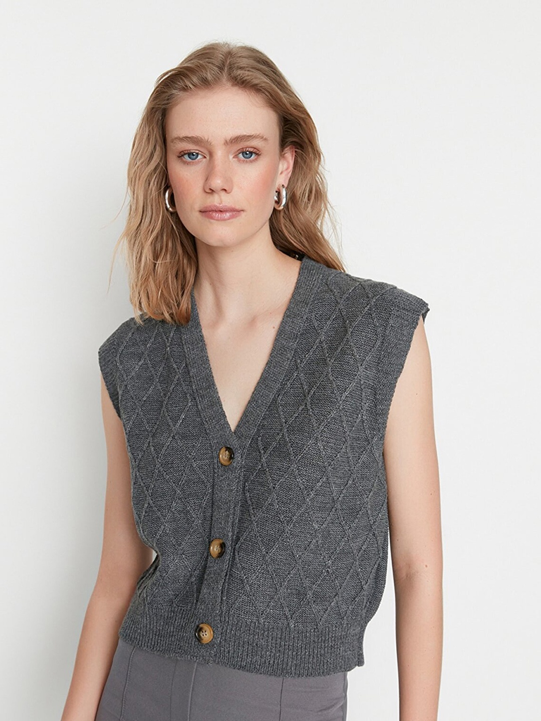 

Trendyol Women Charcoal Crop Cardigan