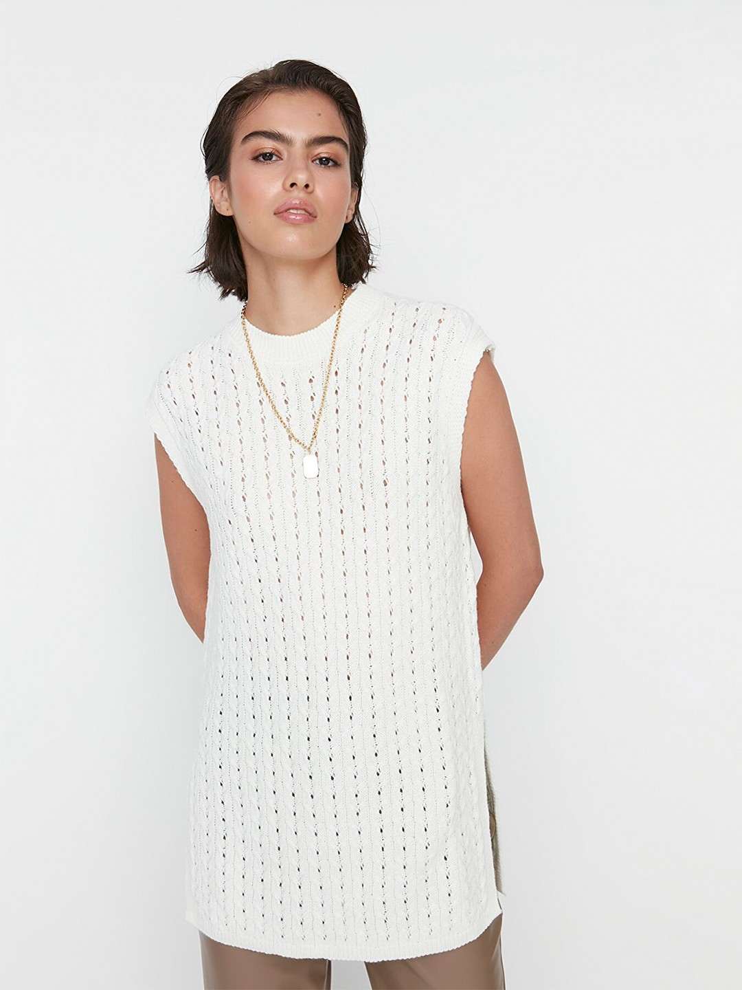

Trendyol Women Off White Longline Sweater Vest