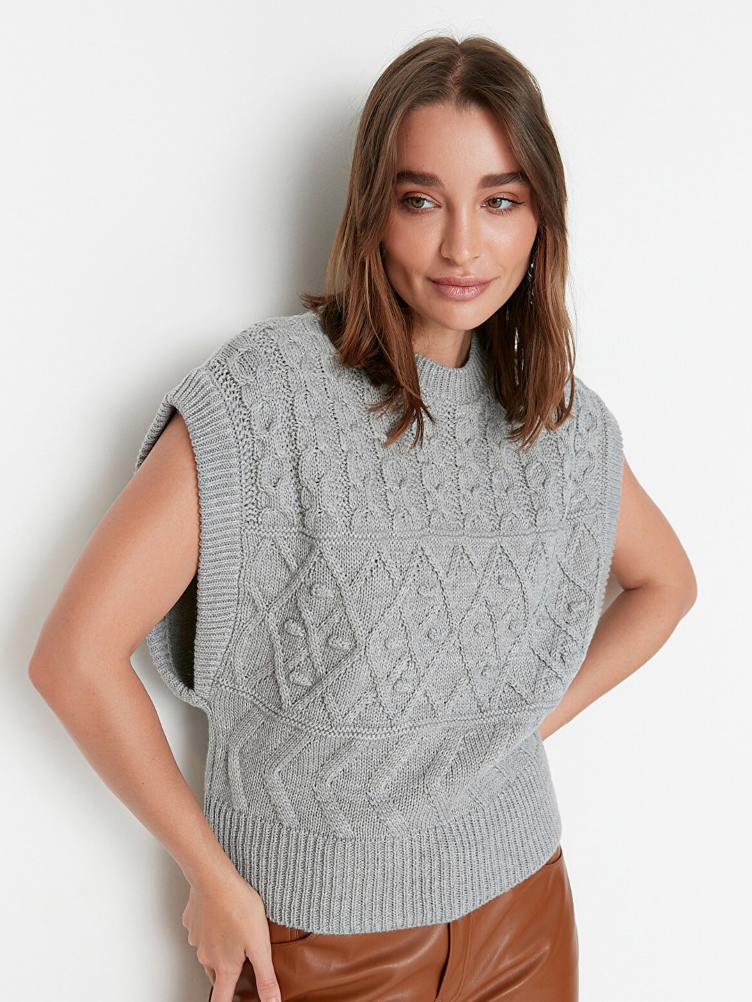 

Trendyol Women Grey Cable Knit Pullover