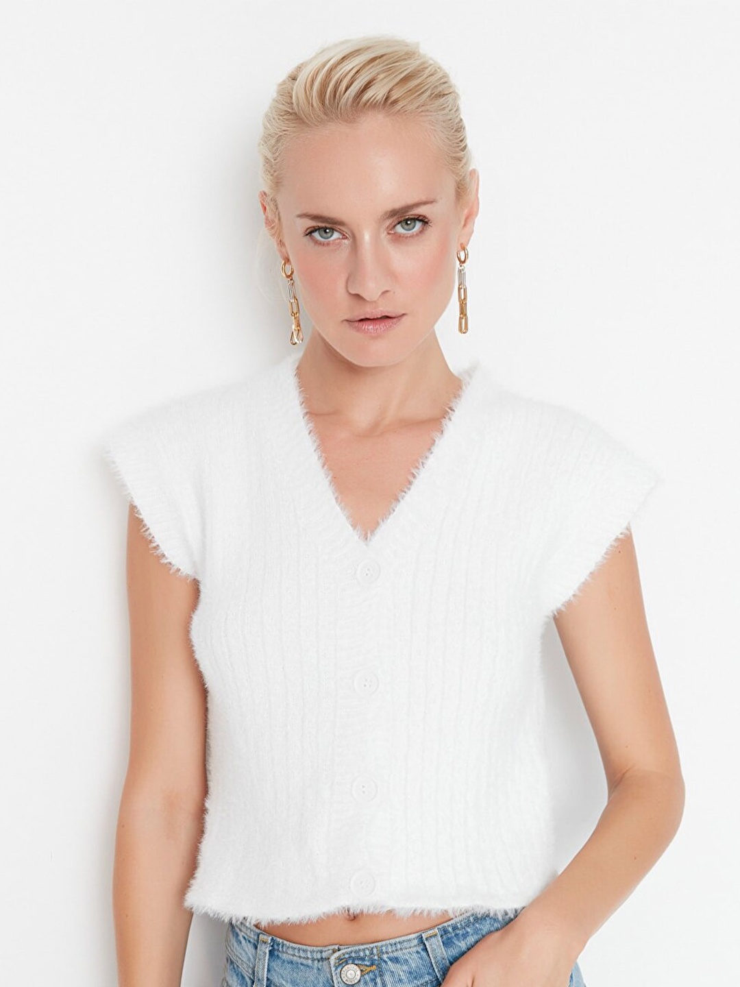 

Trendyol Women Off White Sweater Vest