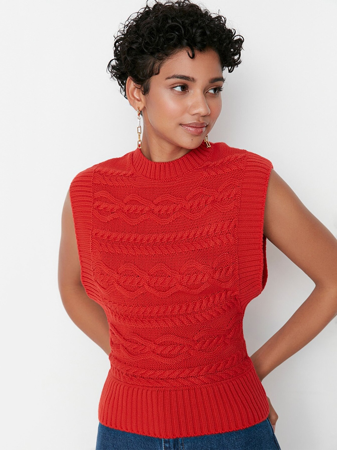 

Trendyol Women Red Cable Knit Sweater Vest