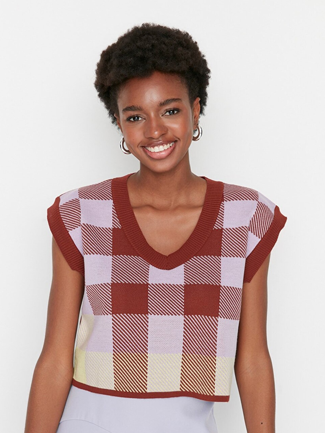 

Trendyol Women Maroon & Purple Checked Sweater Vest