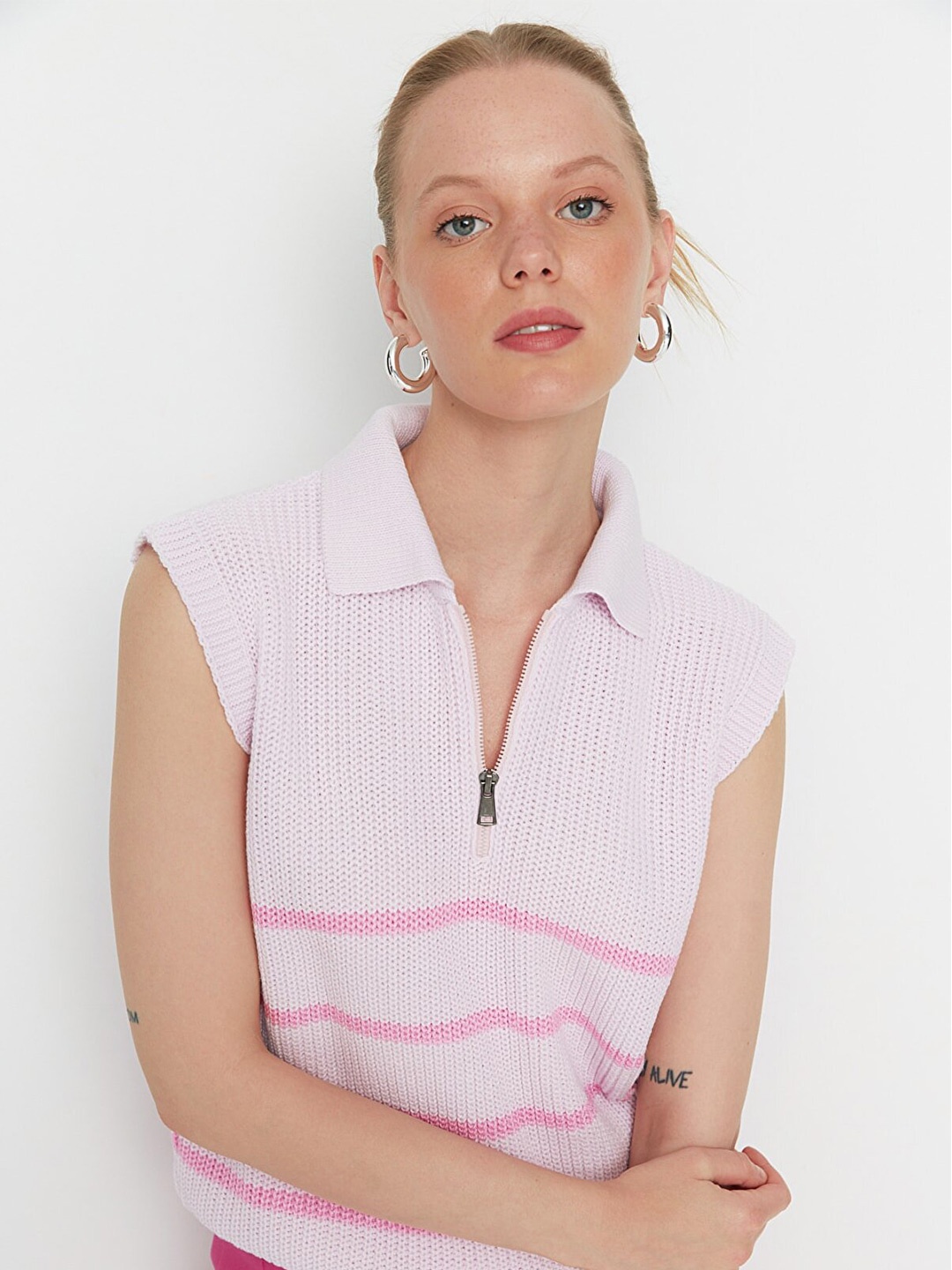 

Trendyol Women Pink Striped Striped Pullover
