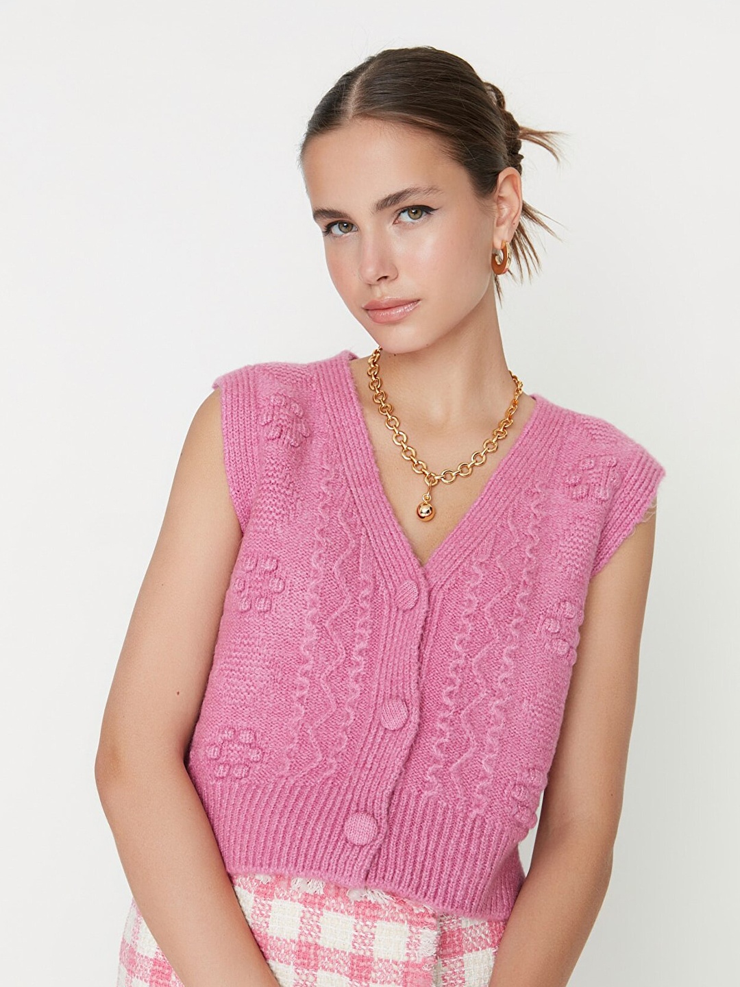 

Trendyol Women Pink Quirky Crop Sweater Vest